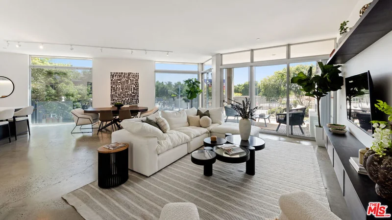 901 Hancock Avenue 203, West Hollywood, CA 90069