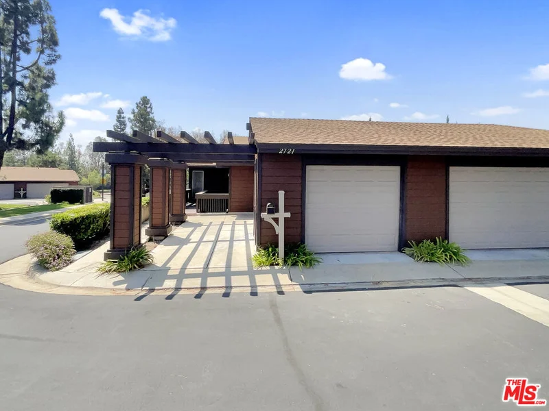 2721 Torrey Pine Drive 22, Fullerton, CA 92835