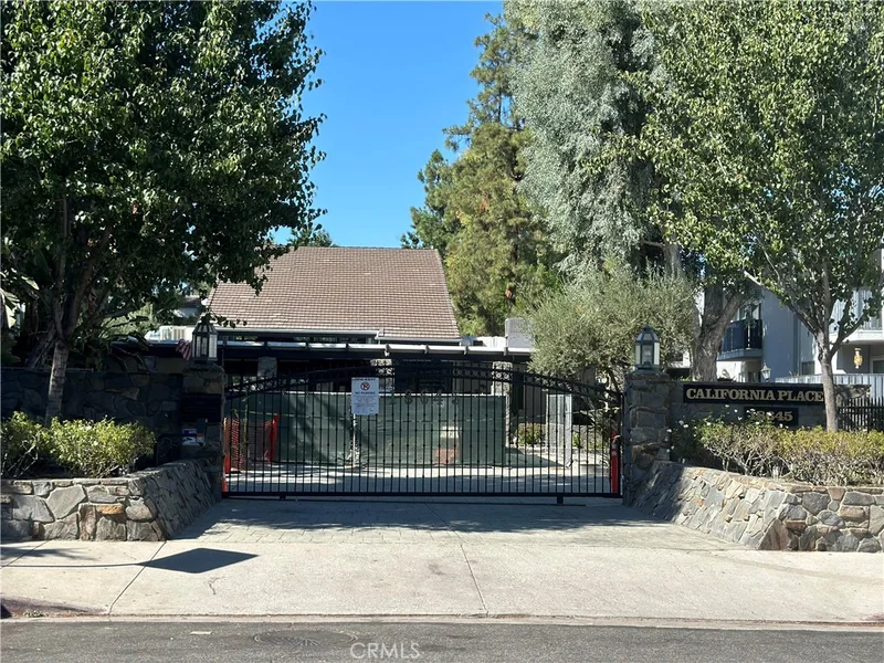 18645 Hatteras Street 273, Tarzana, CA 91356