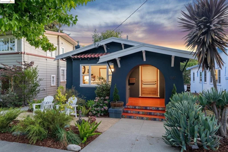 1151 Glendora Ave, Oakland, CA 94602