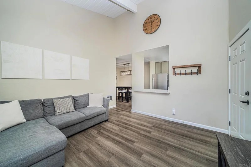1050 Rock Springs Road 224, Escondido, CA 92026