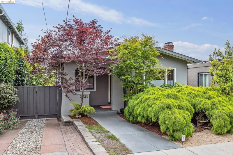 3025 Arizona St, Oakland, CA 94602