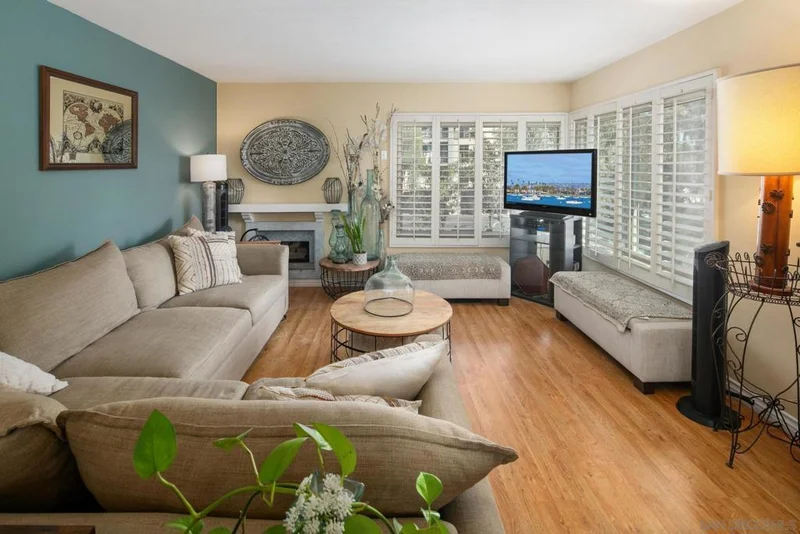 10350 Caminito Cuervo 100, San Diego, CA 92108