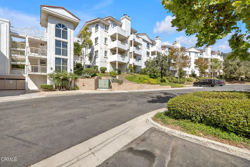 2713 Antonio Drive 203, Camarillo, CA 93010