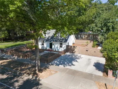 358 E 12th Street photo 2