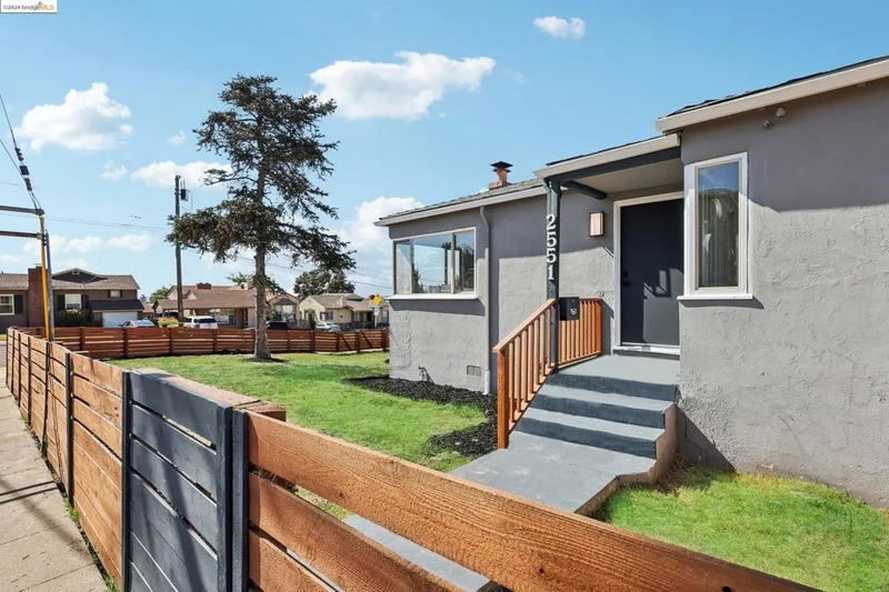 2551 94th Ave, Oakland, CA 94605