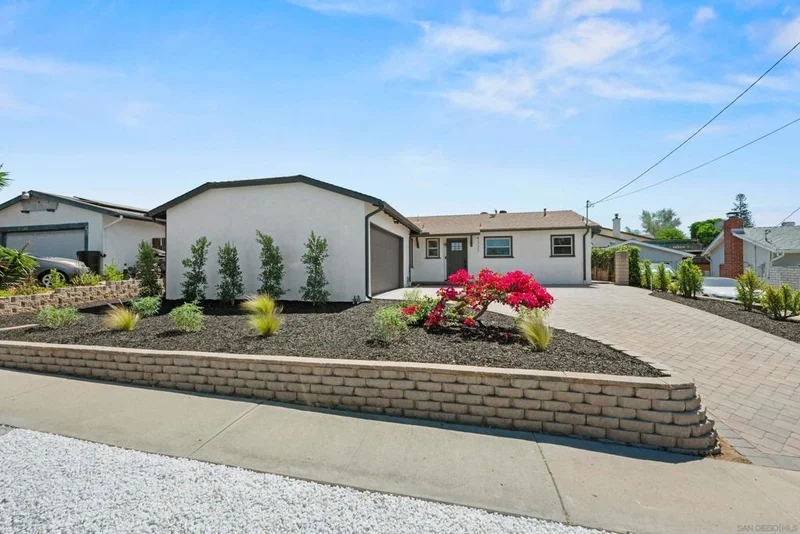 4337 Mount Elbrus Ct, San Diego, CA 92117