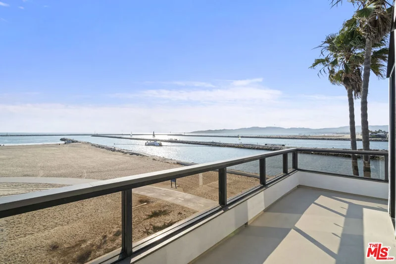 6201 Ocean Front Walk 3, Playa Del Rey, CA 90293