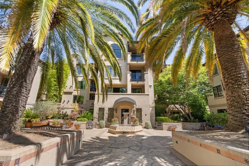 633 Elm Street 104, San Carlos, CA 94070