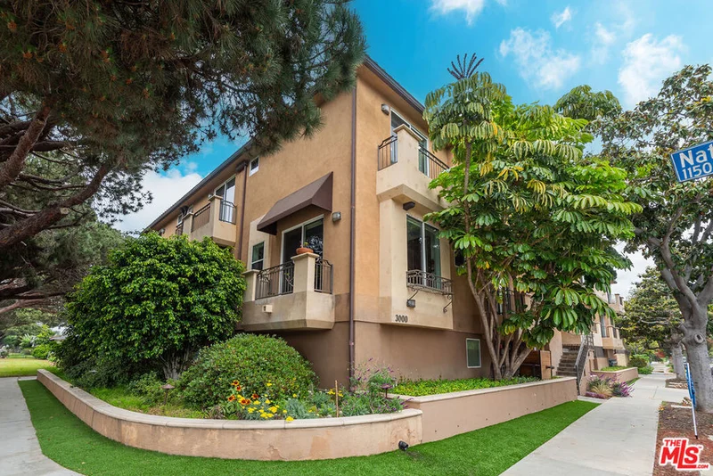 3000 Federal Avenue 105, Los Angeles, CA 90066