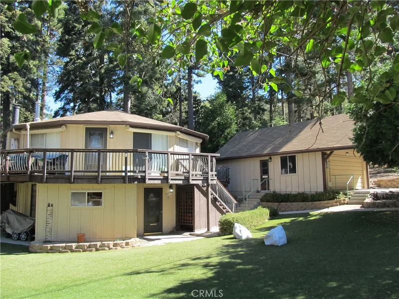 37568 N Live Oak St, Angelus Oaks, CA 92305