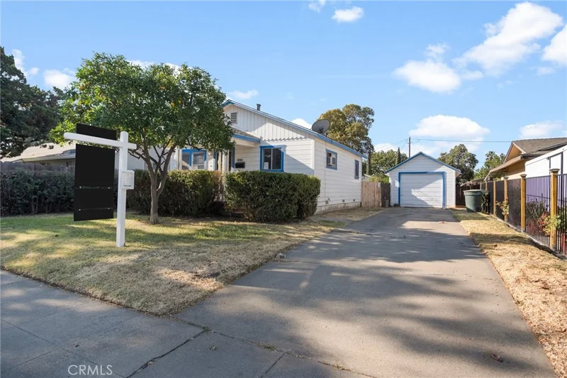 1136 W 10th Street, Merced, CA 95341