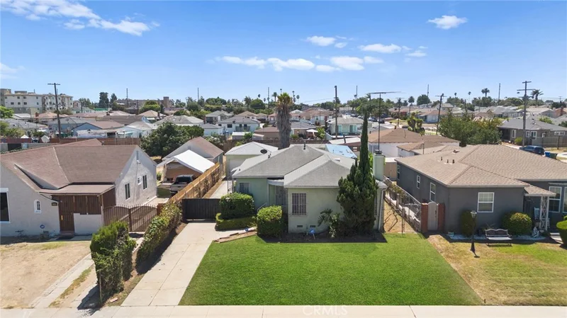 550 W 118th Street, Los Angeles, CA 90044