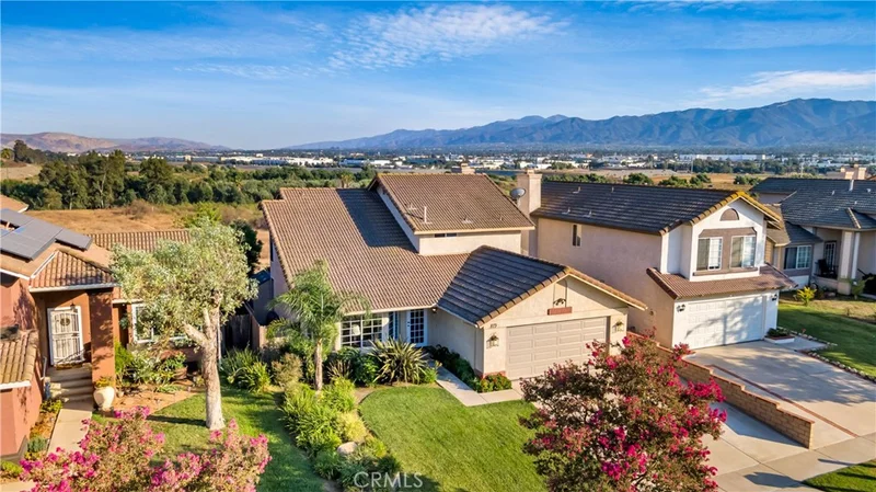 873 Hedges Drive, Corona, CA 92878