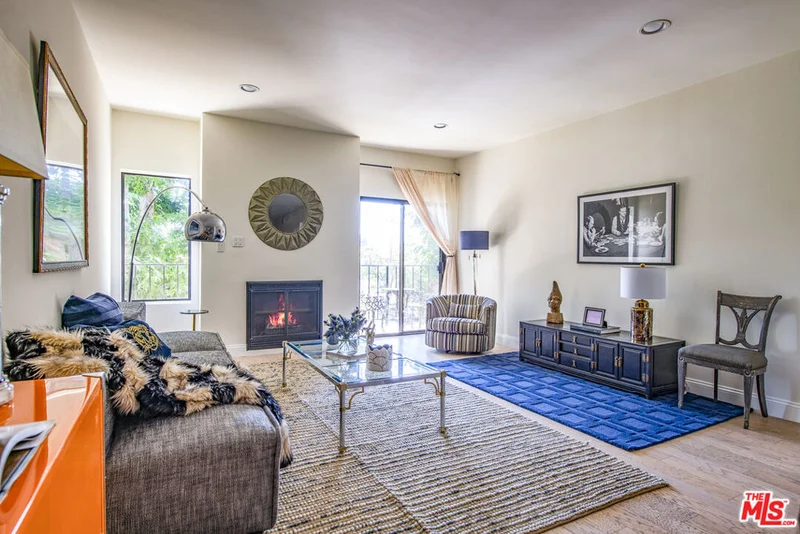 4555 Franklin Avenue 9, Los Angeles, CA 90027