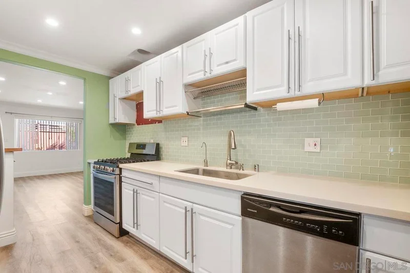4633 Bancroft 4, San Diego, CA 92116