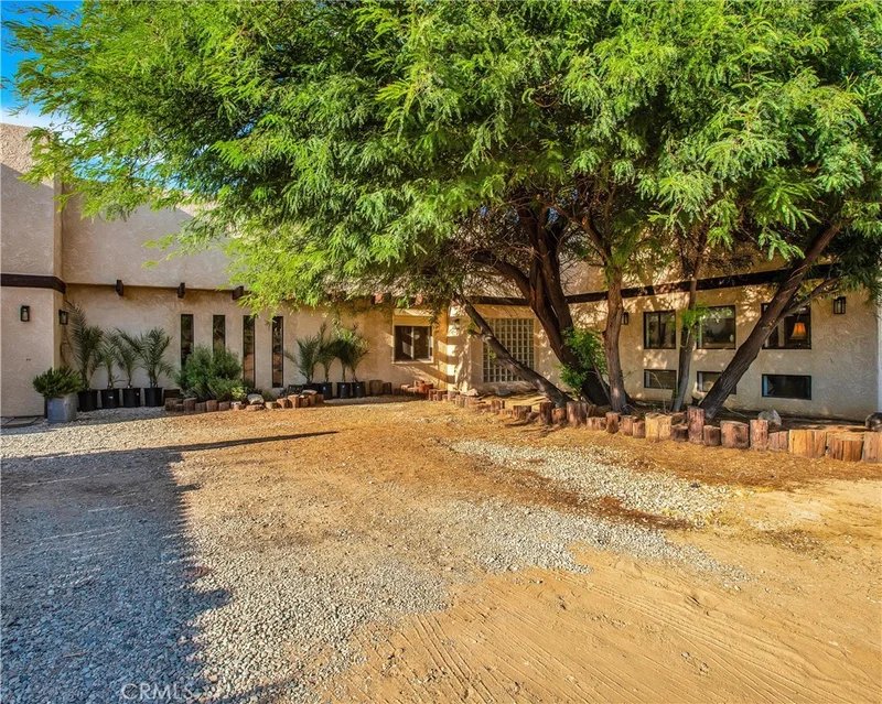 8977 Del Monte Avenue, Yucca Valley, CA 92284