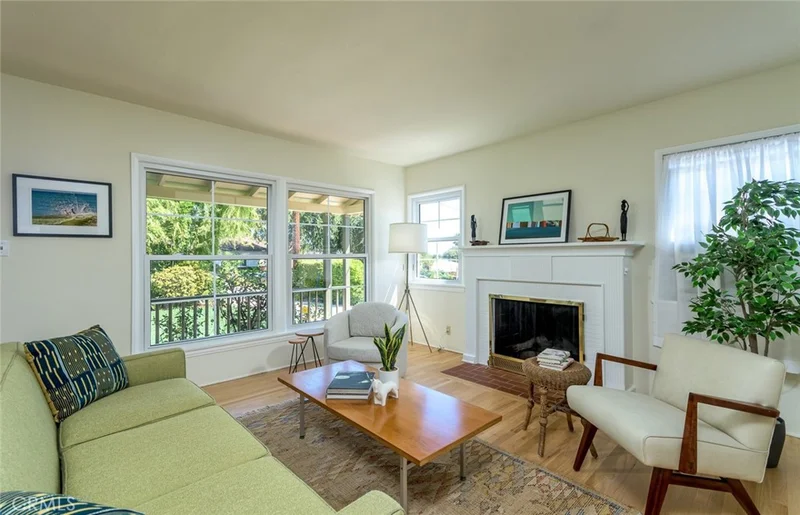 4647 Marellen Place, La Crescenta, CA 91214