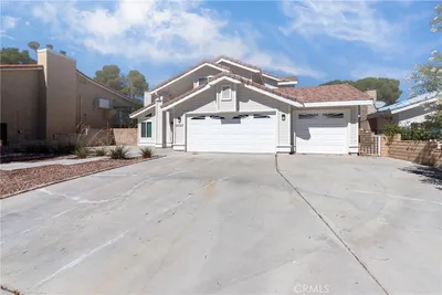 14743 BLUE GRASS Drive photo 2