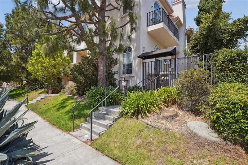 2950 S Bentley Avenue 7, Los Angeles, CA 90064