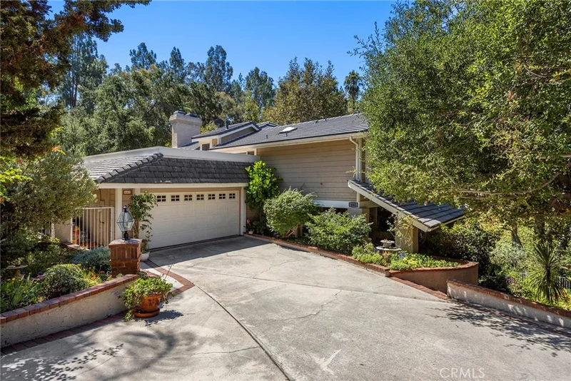 461 S Canyon Ridge Drive, Anaheim, CA 92807