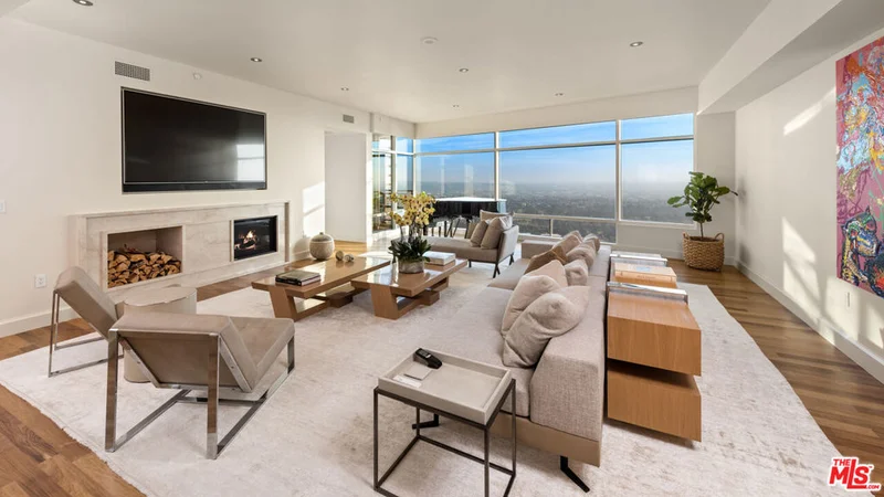 1 W Century Drive 35A, Los Angeles, CA 90067
