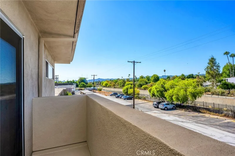 6227 Morse Avenue 303, North Hollywood, CA 91606