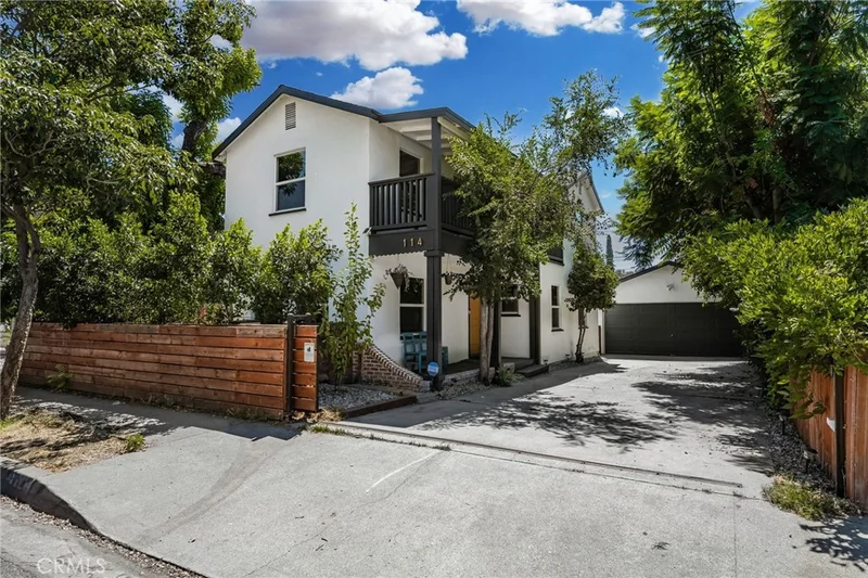 114 E Woodbury Road, Altadena, CA 91001