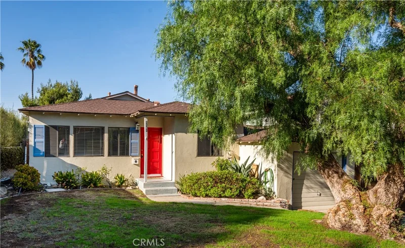 1141 2nd Street, Manhattan Beach, CA 90266