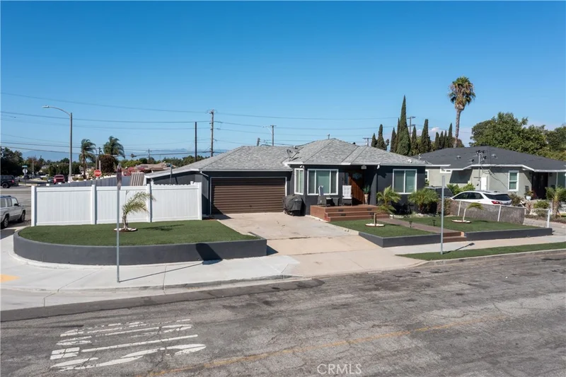1225 E Luray Street, Long Beach, CA 90807