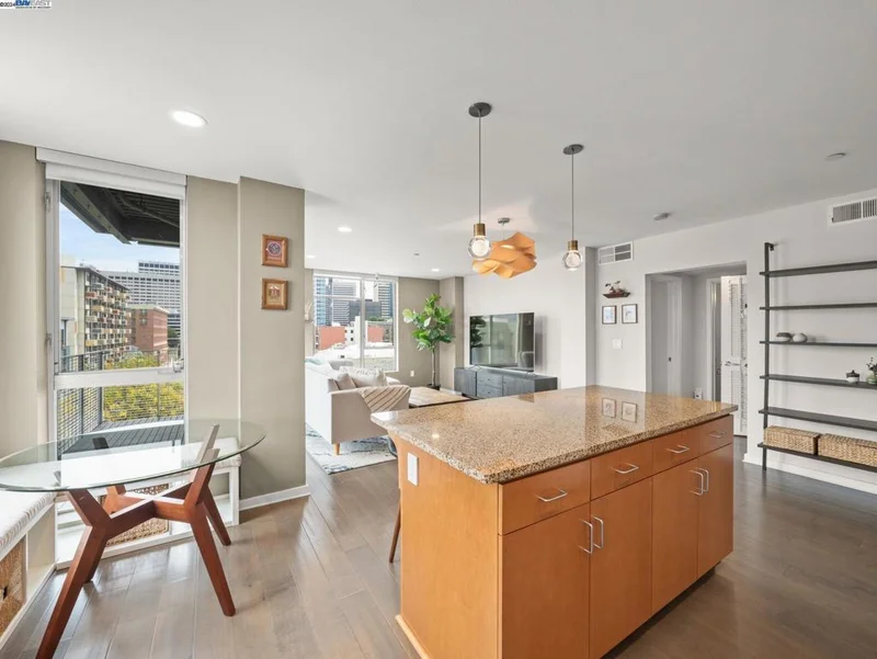 630 Thomas L Berkley Way 518, Oakland, CA 94612