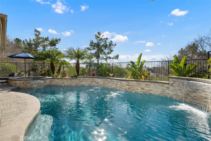 19 Sutherland Drive, Ladera Ranch, CA 92694