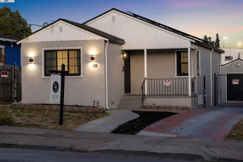 2750 106th Ave, Oakland, CA 94605