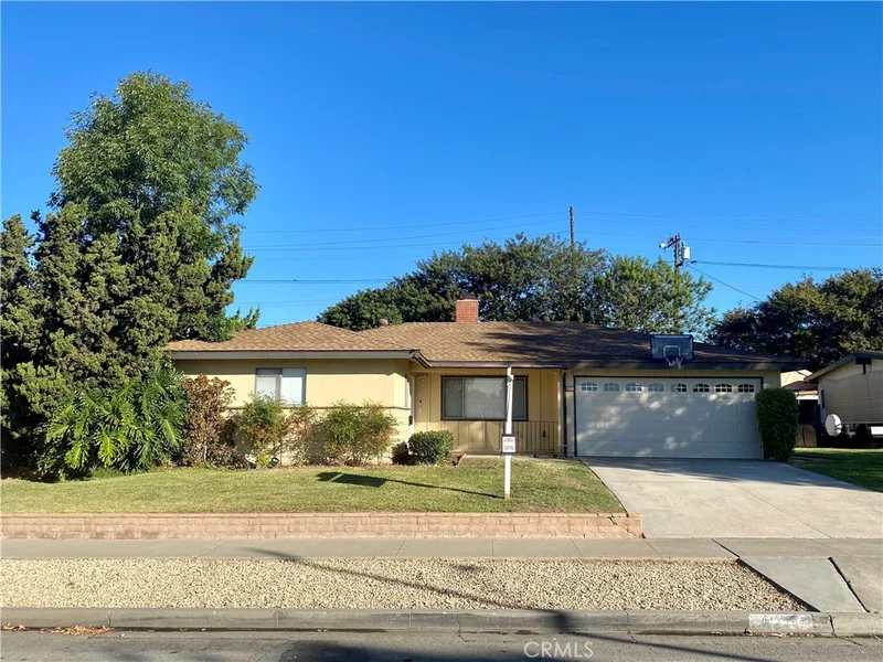 4211 E Charter Oak Drive, Orange, CA 92869