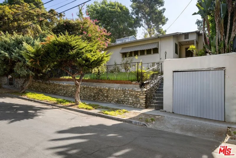1042 Milwaukee Avenue, Los Angeles, CA 90042