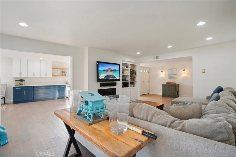 4250 Via Dolce 218, Marina Del Rey, CA 90292