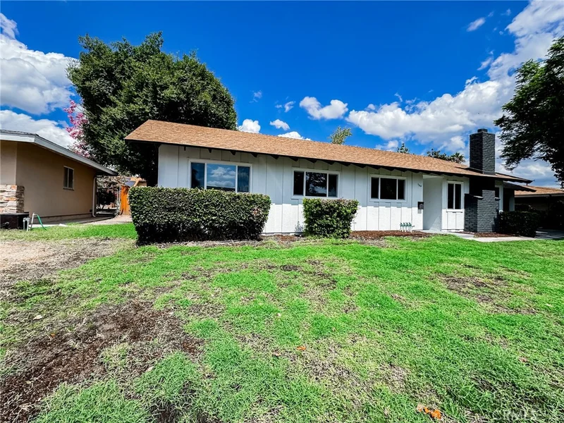 850 E Holly Street, Rialto, CA 92376
