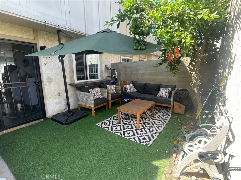 8607 Burnet Avenue G, North Hills, CA 91343