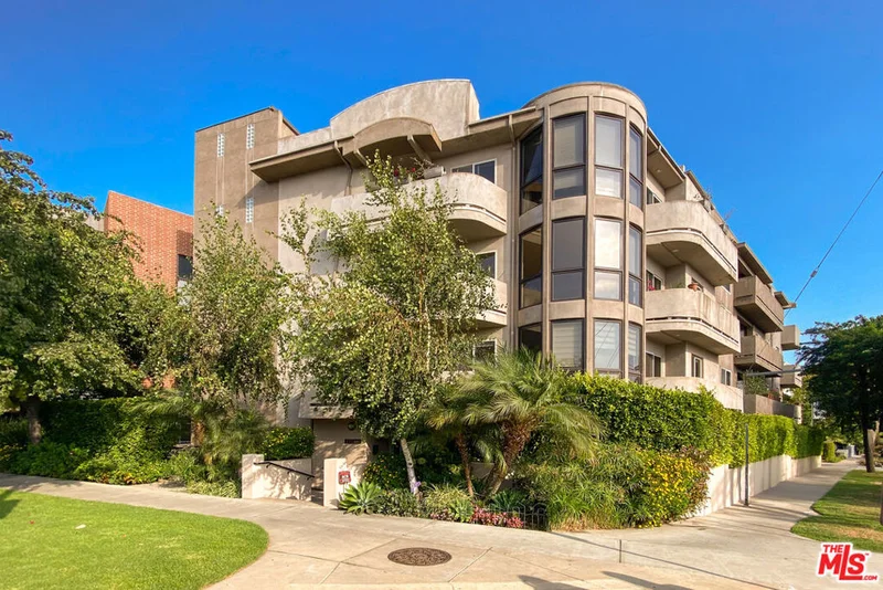 11766 W Sunset Boulevard 202, Los Angeles, CA 90049