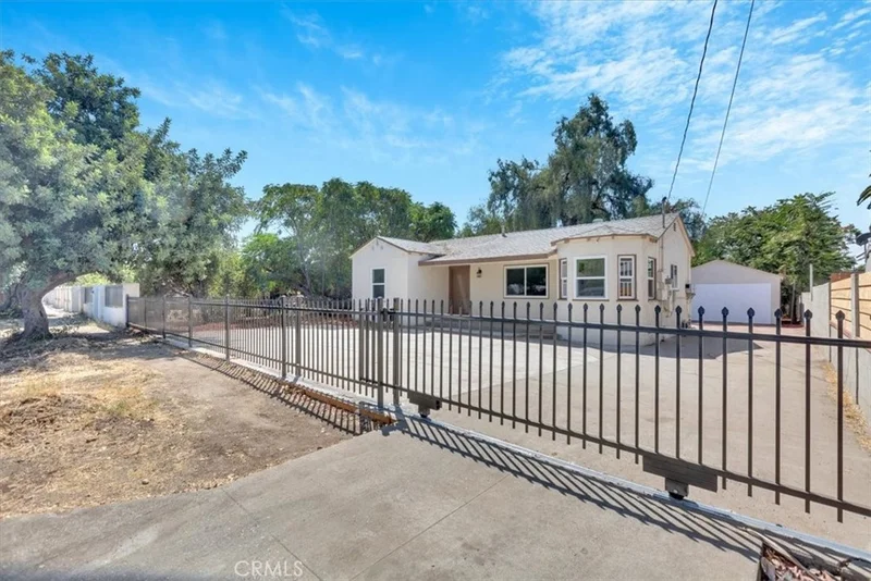 10353 Rincon Avenue, Pacoima, CA 91331