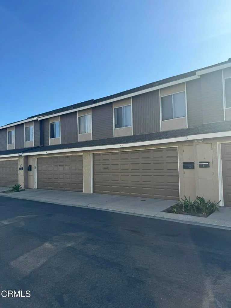 46 Bahia Circle, Santa Paula, CA 93060