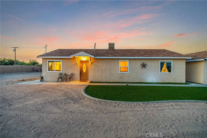 9053 W Avenue E8, Lancaster, CA 93536