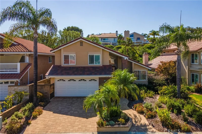 27166 Corcubion, Mission Viejo, CA 92692