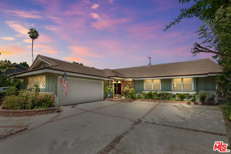 18913 Ballinger Street, Northridge, CA 91324