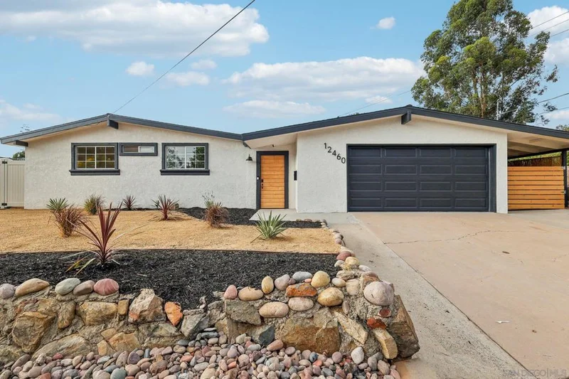 12460 Vaughan Rd, Poway, CA 92064