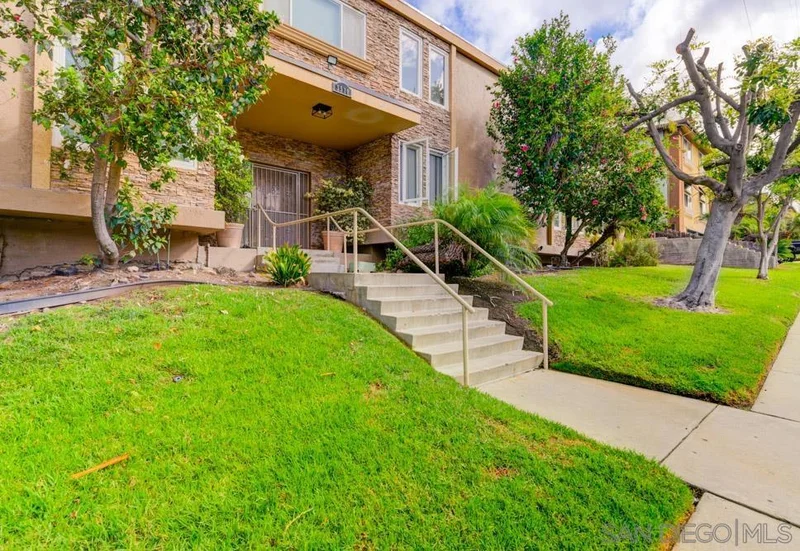 5510 Adelaide Ave #9, San Diego, CA 92115