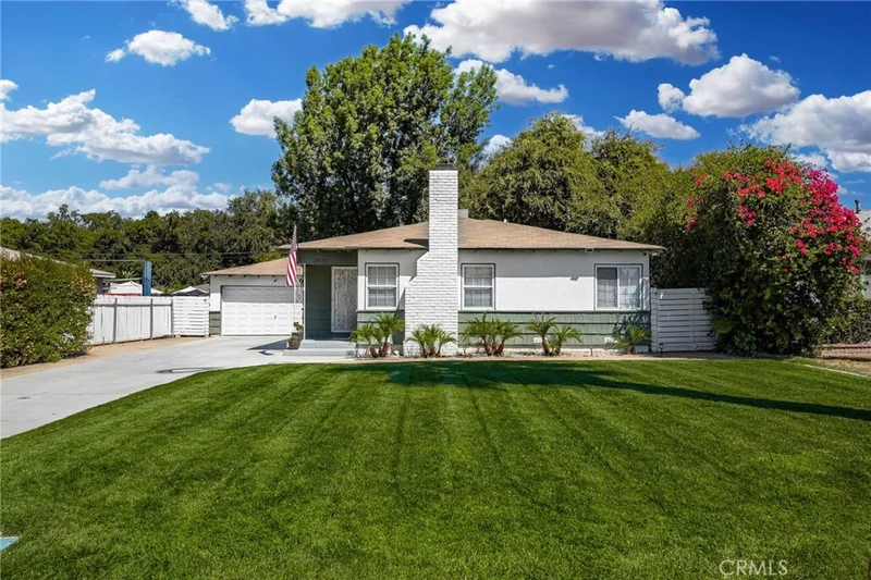 4573 Gardena Drive, Riverside, CA 92506