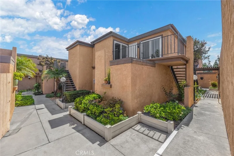 2700 Brea Blvd 29, Fullerton, CA 92835