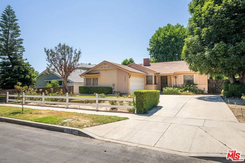 7953 Sunnybrae Avenue, Winnetka, CA 91306