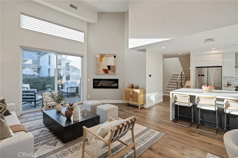 2715 Carnegie Lane B, Redondo Beach, CA 90278